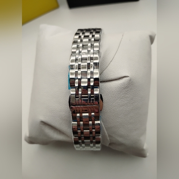 Invicta Wildflower Princess Women's Watch 26MM - Picture 5 of 10